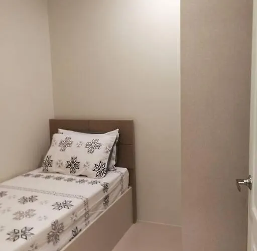 Adria Residences - Emerald Garden - 2 Bedroom Unit For 4 Person Manila