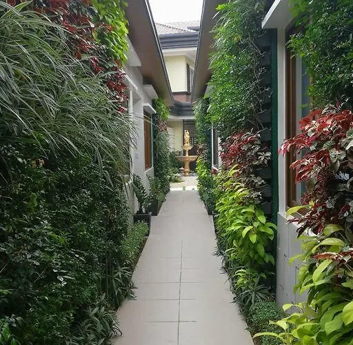 Adria Residences - Emerald Garden - 2 Bedroom Unit For 4 Person *