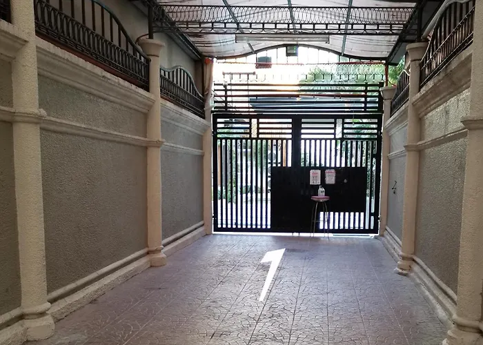 Adria Residences - Emerald Garden - 2 Bedroom Unit For 4 Person Villa Manila